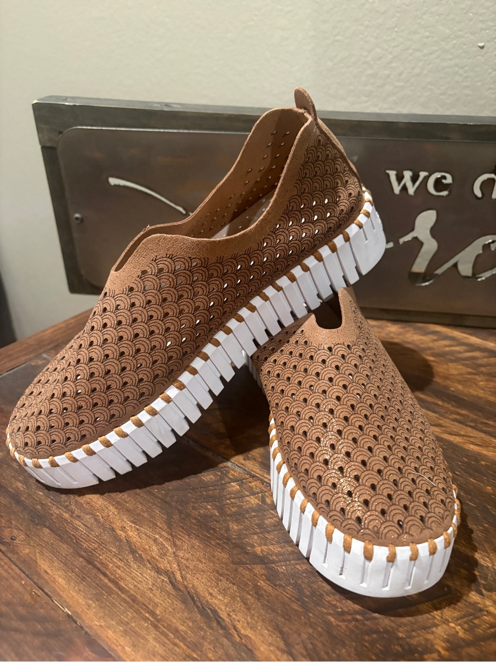 Ilse Jacobsen Tan Perforated Slip-On Clogs with White Sole